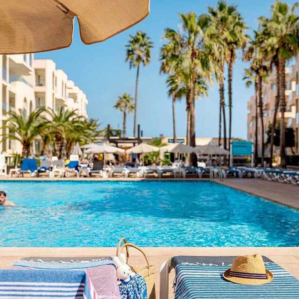 7 NIGHT MAJORCA ALL INCLUSIVE HOLIDAY FOR 2 + £1,000 SPENDING MONEY ...